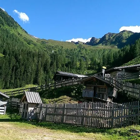 Gaestehaus Tramnitz Pensjonat Mayrhofen