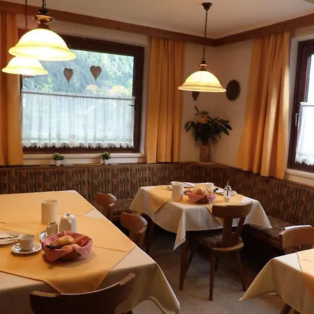 Gaestehaus Tramnitz Guest house *