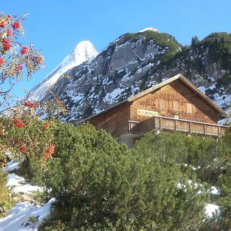 Gaestehaus Tramnitz Pensión Mayrhofen